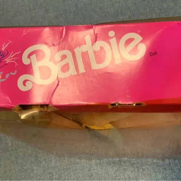 Vintage Mattel Barbie Birthday Surprise Box 1991 #3679- Pink - Picture 3 of 7